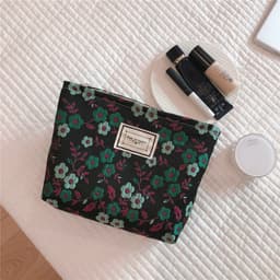 image-Elegant Literary Flower Clutch
