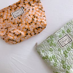 image-Jacquard Fabric Cosmetic Bag Large Capacity