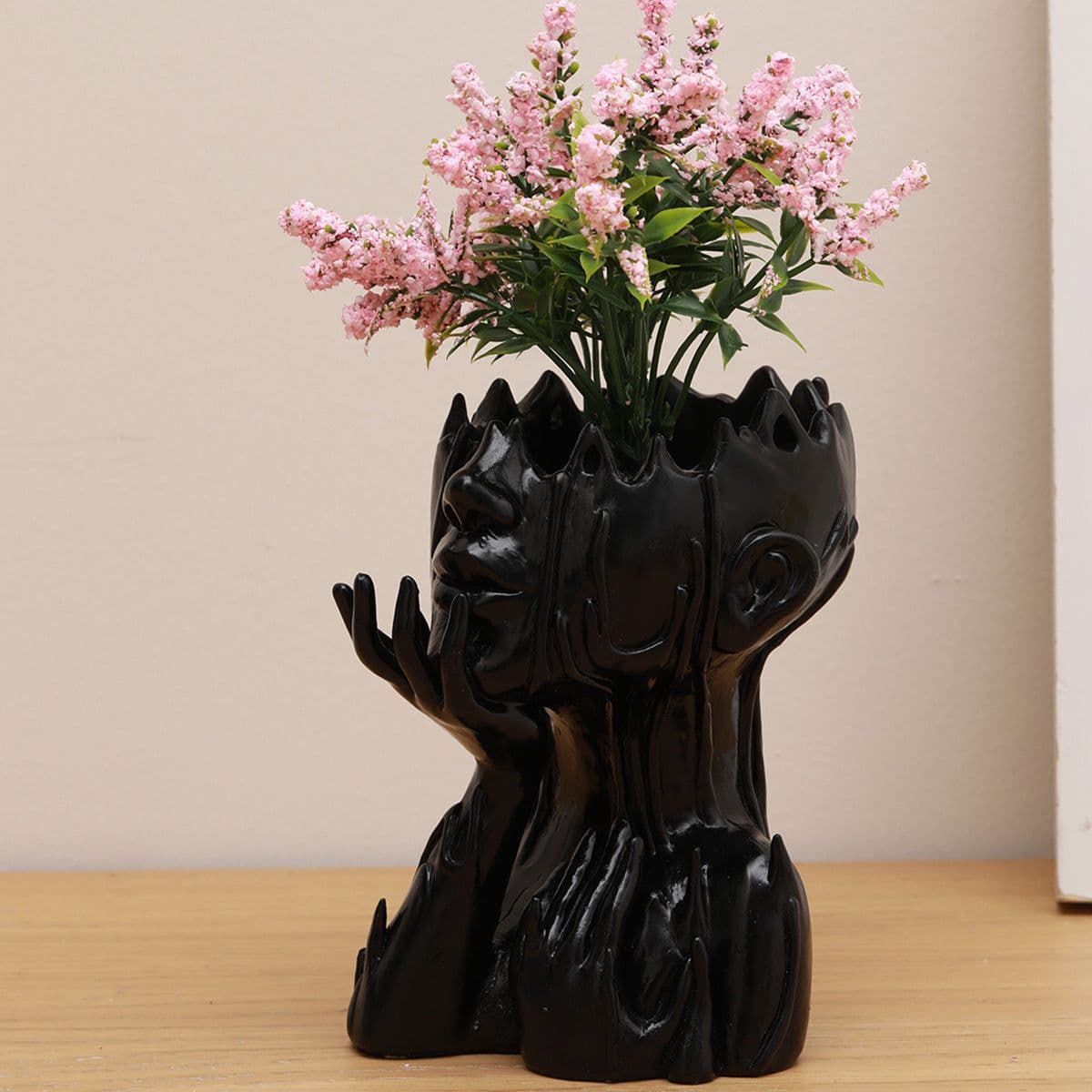 image-Resin New Goddess Head Flower Pot Home Garden Decoration Melting Woman Medusa Face Flower Pot Garden Decoration Ornaments