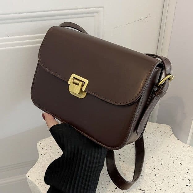 image-Elegant Women's Simple Messenger Bag