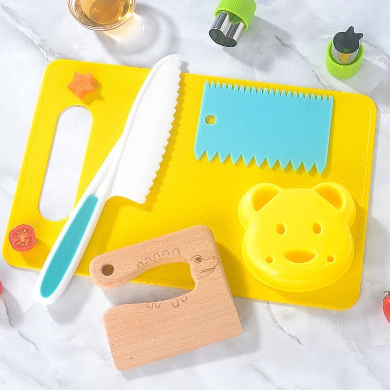 image-Children's Plastic Birthday Cake Stand Knife Toy Suit