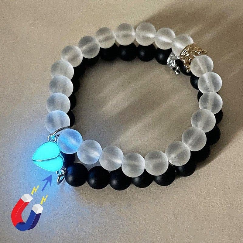 image-Fashion Jewelry 2pcs Handmade Crown Beaded Charms Bracelet Luminou Heart Glow In The Dark Couple Bracelet For Lover Men Women Fluorescent Gift