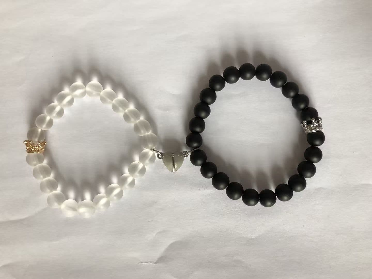 image-Fashion Jewelry 2pcs Handmade Crown Beaded Charms Bracelet Luminou Heart Glow In The Dark Couple Bracelet For Lover Men Women Fluorescent Gift