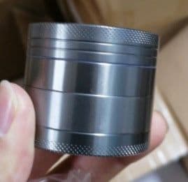image-In Stock Aluminum Alloy Smoke Remover Flat Four-layer Metal Grinder