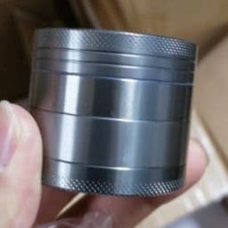 image-In Stock Aluminum Alloy Smoke Remover Flat Four-layer Metal Grinder