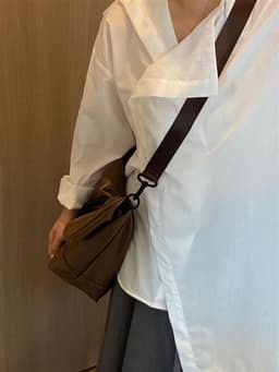 image-Autumn And Winter Minimalist Style Large Tote Bag Personality Glossy Niche