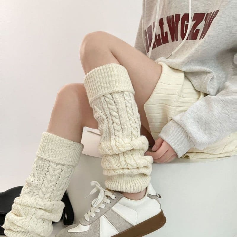 image-Heart ROMBUS Twist Flanging Girl Bunching Thigh High Sock