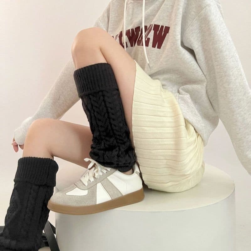image-Heart ROMBUS Twist Flanging Girl Bunching Thigh High Sock