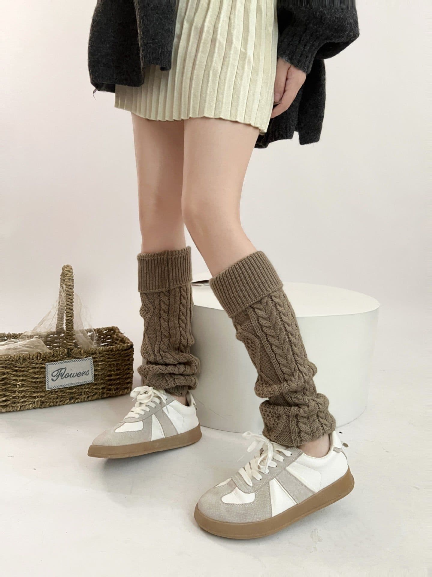 image-Heart ROMBUS Twist Flanging Girl Bunching Thigh High Sock