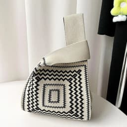 image-Special-interest Design High-grade Fashion All-match Knitted Shoulder Bag