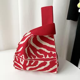 image-Special-interest Design High-grade Fashion All-match Knitted Shoulder Bag