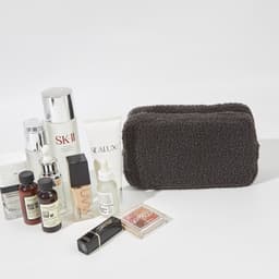 image-Autumn And Winter Solid Color Velvet Bag Large Capacity Skincare Products Storage Bag