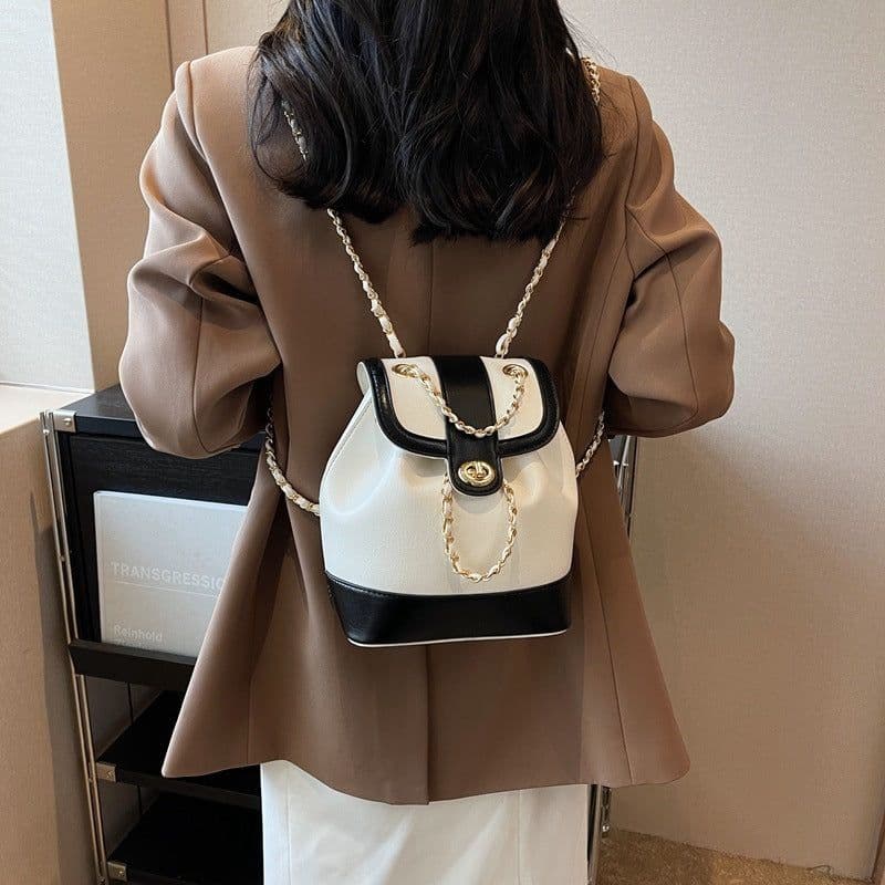 image-Women's Chain Backpack One Shoulder Retro Oily Bucket Bag