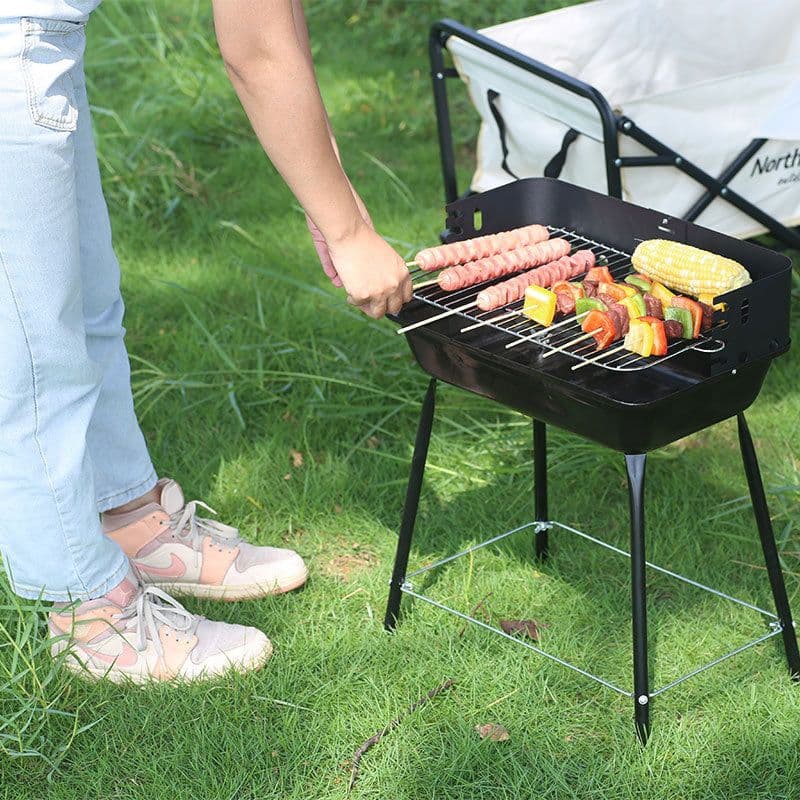 image-Portable Outdoor Simple Barbecue Oven For Camping And Outdoor Use