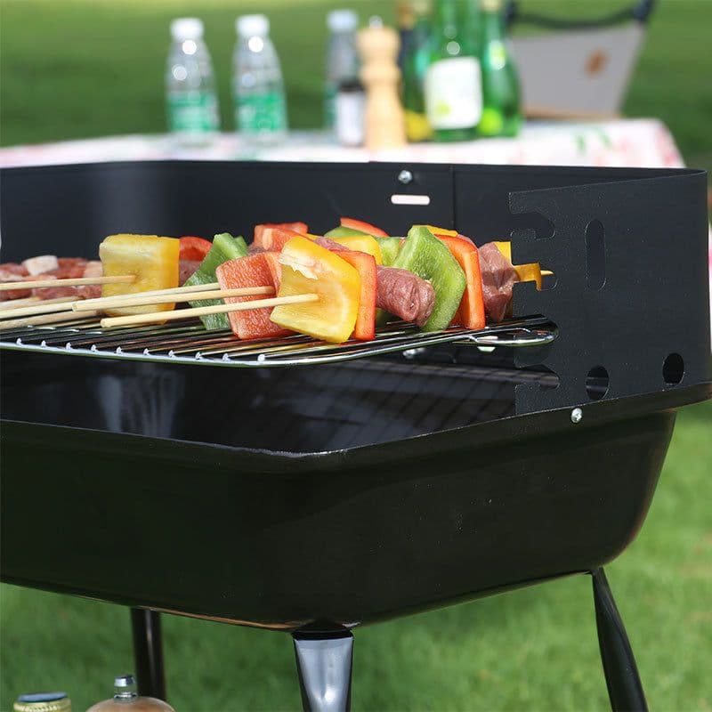 image-Portable Outdoor Simple Barbecue Oven For Camping And Outdoor Use