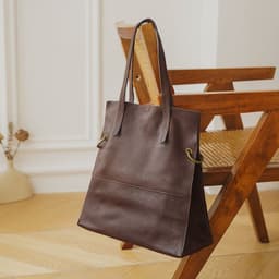 image-Women's Fashionable Large-capacity Retro Handbag