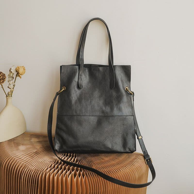 image-Women's Fashionable Large-capacity Retro Handbag