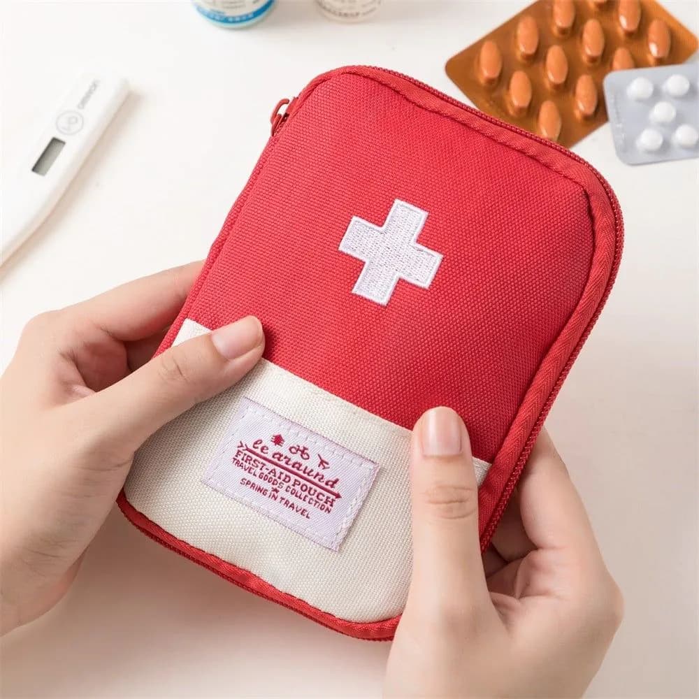 image-Oxford Cloth Portable Portable First-aid Kit Medicine Buggy Bag Small Medicine Bag Travel Storage First Aid Kits Macaron Color