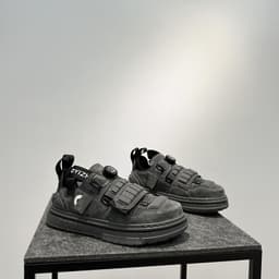 image-New High-end Slip-on Big Head Shoes Trendy Platform Versatile Sports Shoes