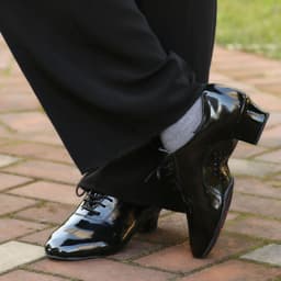 image-Men's Soft Leather Two-sole Latin Dance Shoes Are Comfortable