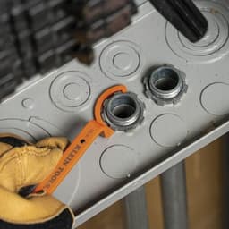 image-Crescent Magnetic Suction Wrench Catheter Locking Wrench Kit Three-in-one