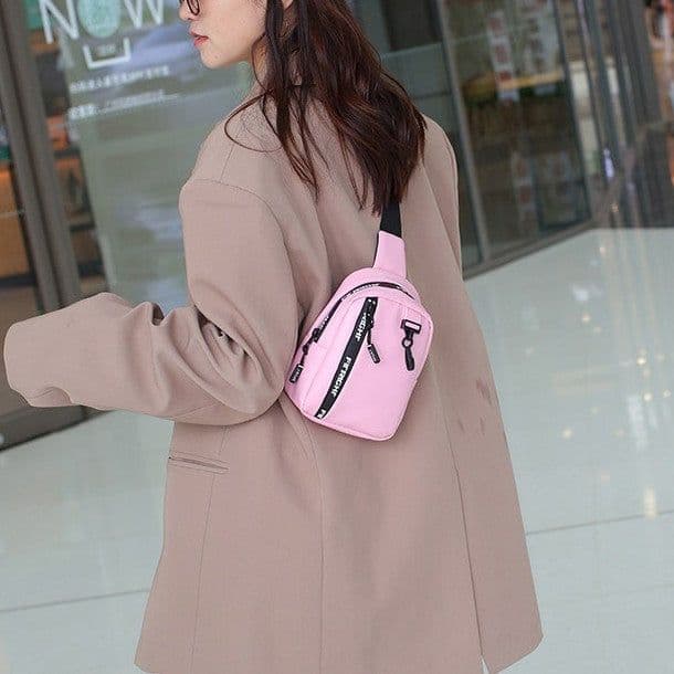 image-Women's Chest Bag Simple Fashion Color Contrast