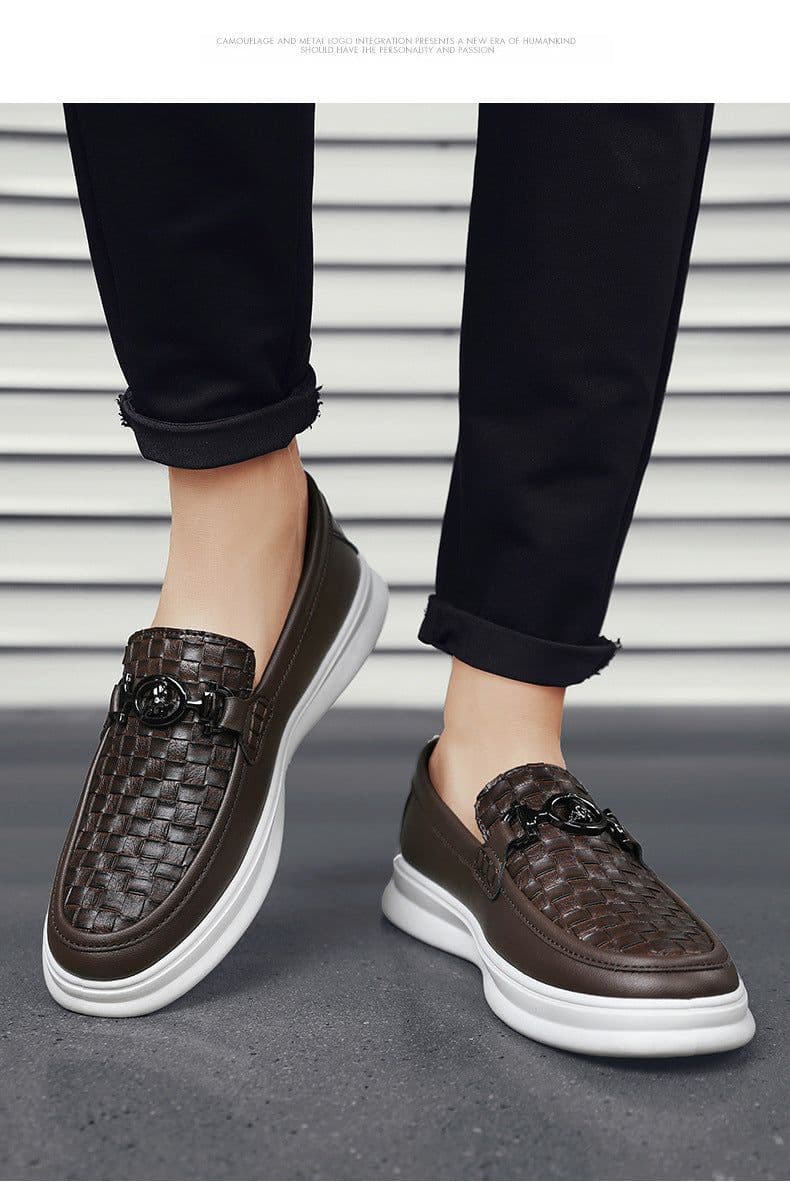 image-Low-top Casual Tooling Leather Surface Retro Trendy Slip-on Formal Suit Shoes
