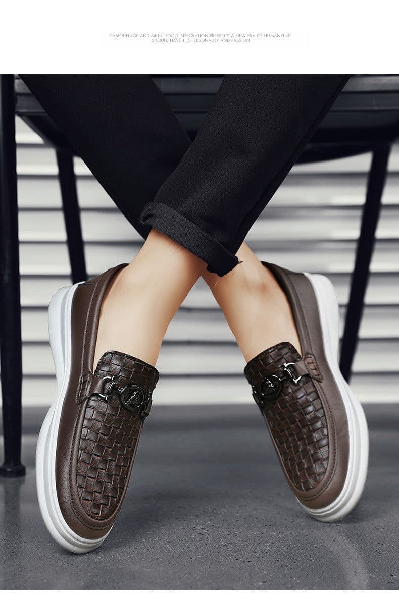 image-Low-top Casual Tooling Leather Surface Retro Trendy Slip-on Formal Suit Shoes