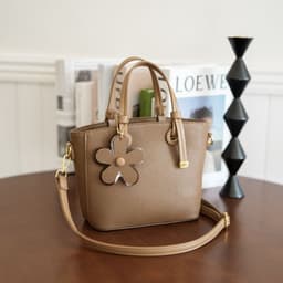image-Retro Large Capacity Women's Cross-body Bag Fashion