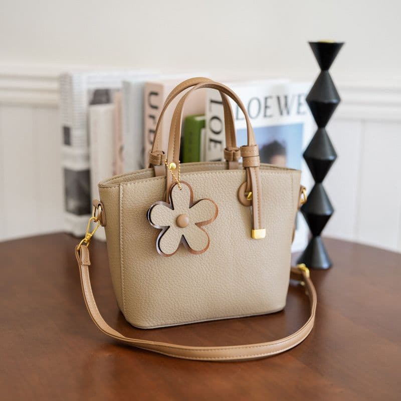 image-Retro Large Capacity Women's Cross-body Bag Fashion