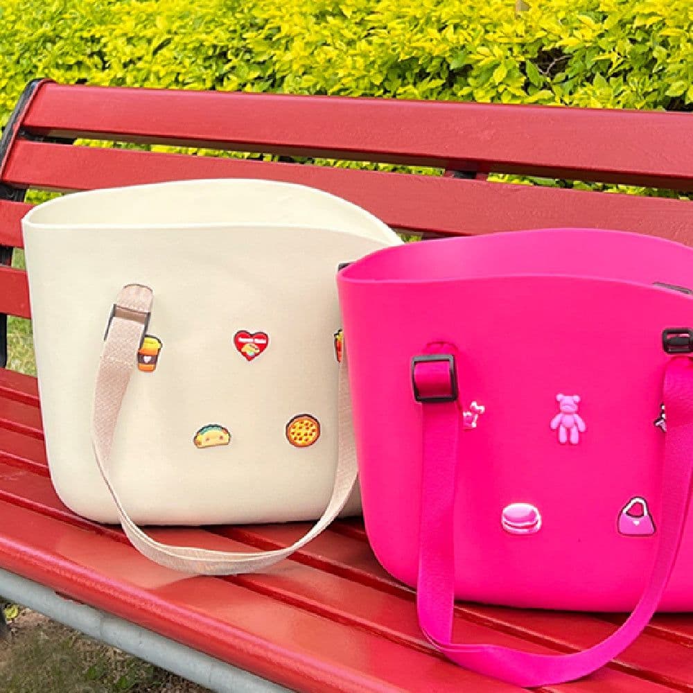 image-Breathable Lightweight And Large Capacity Portable Pet Cat Dog Shoulder Bag