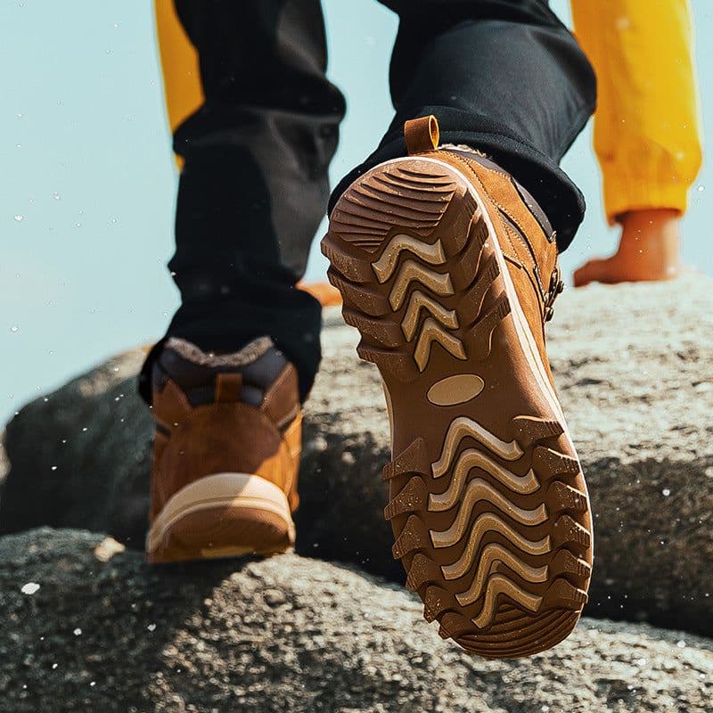 image-Winter New Velvet Warm Cotton Shoes Platform Snow Boots