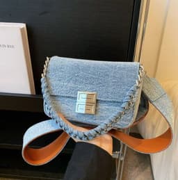 image-New Western Style All-matching Wide Shoulder Strap Crossbody Super Hot Small Square Bag