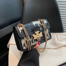 image-Fashion Women's Bag Chain Crossbody