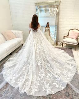 image-Light Wedding Dress French Trailing Simple