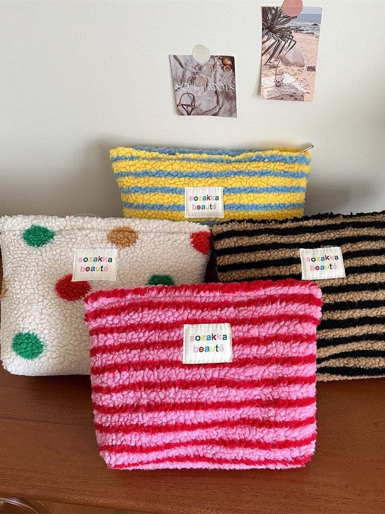 image-Winter Plush Color Polka Dot Large Capacity Travel Skincare Cosmetic Storage Bag