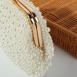 image-Women's Fashion Pearl Pearl Embroidery Dinner Bag