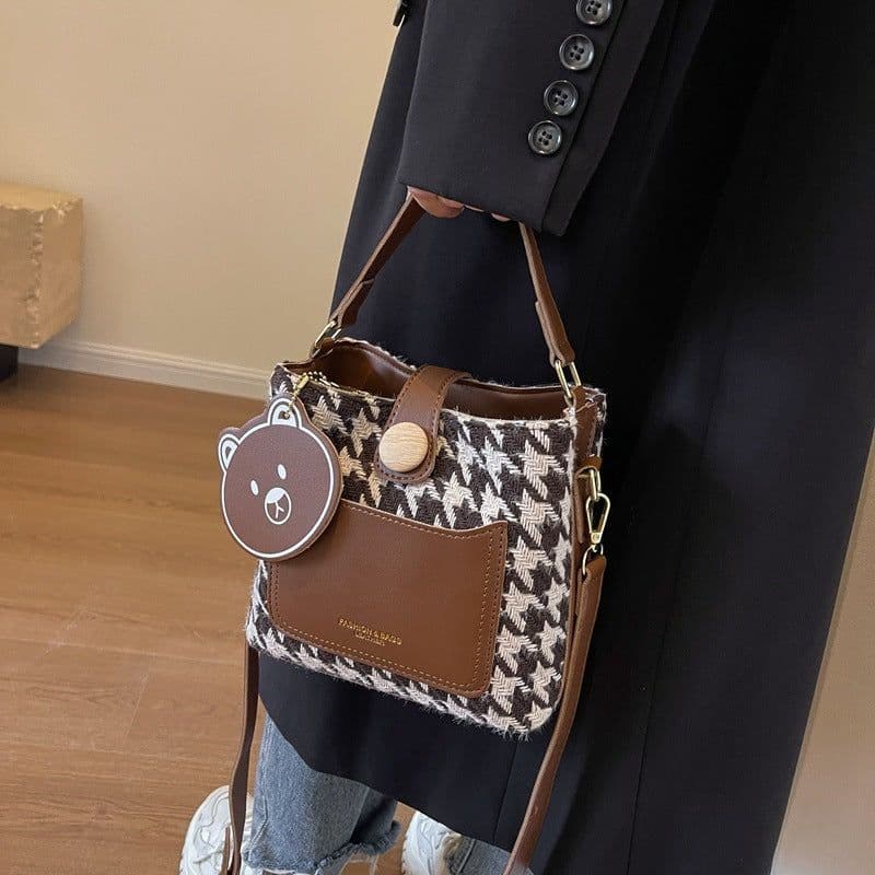 image-Women's Special-interest Design Shoulder Crossbody Handbag