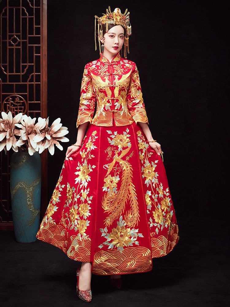 image-Chinese Dragon And Phoenix Gown A Chaplet And Official Robes Xiuhe Dress