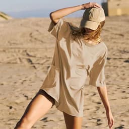 image-Women's Loose Short-sleeved Shorts Jumpsuit Summer Casual Backless Beach Overall Pants With Pockets