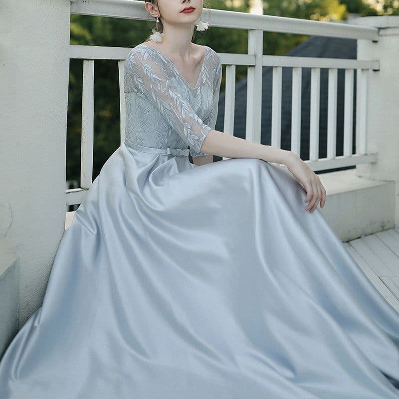 image-Banquet Party Elegant Evening Dress Women
