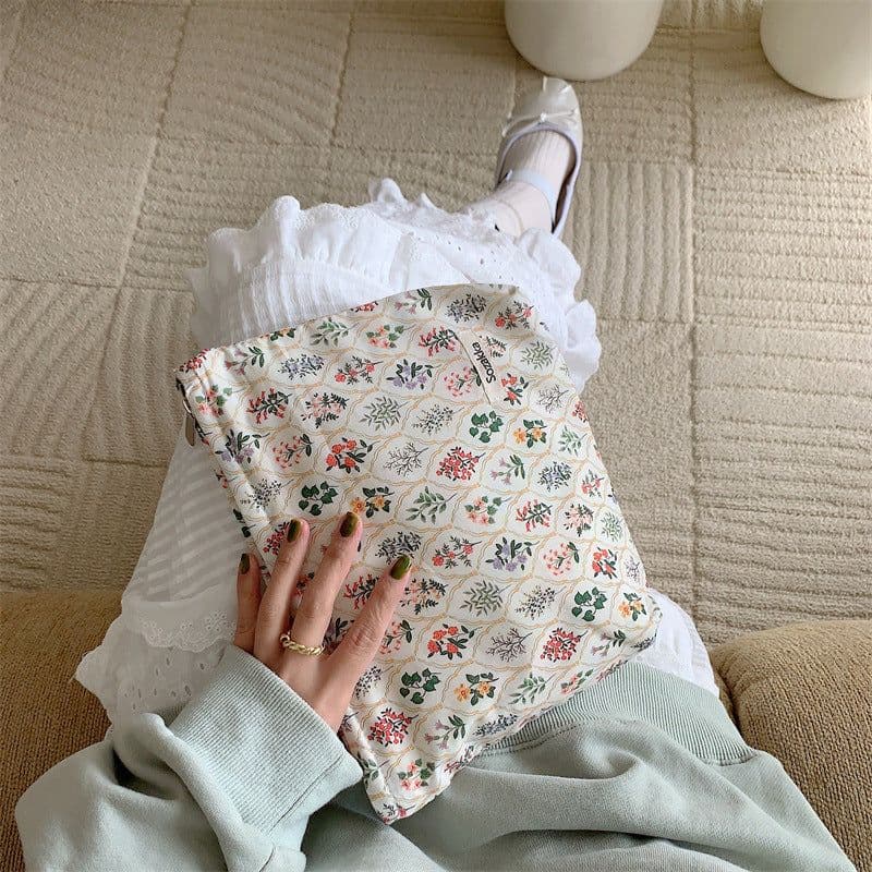 image-Floral Cotton Artistic Cosmetic Bag Women