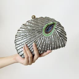 image-Women's Vintage Beaded One-shoulder Crossbody Chain Handbag