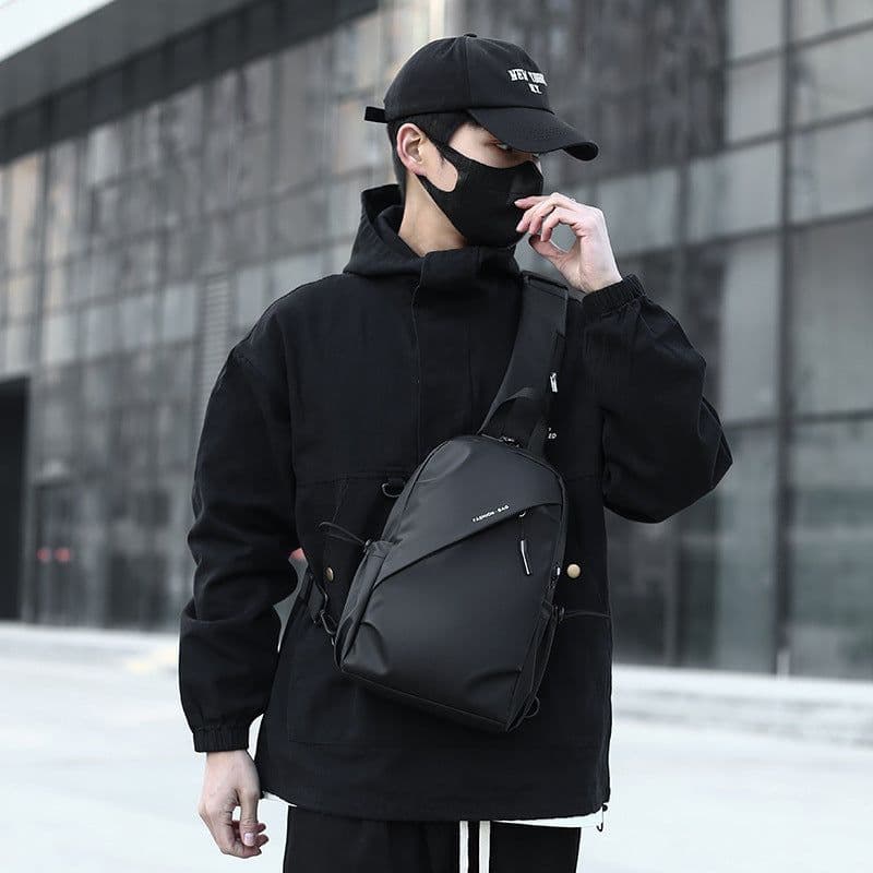 image-Sports Chest Bag Fashion Brand Men's Messenger Bag Multi-function