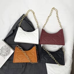 image-Diamond Retro Textured Bag Women's Chain
