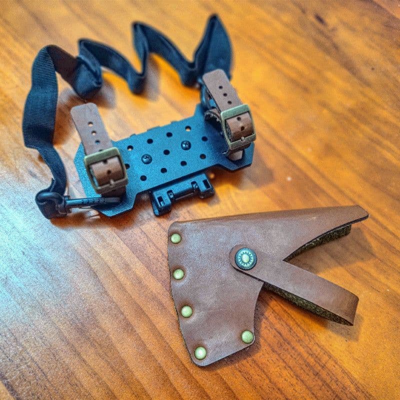 image-Camping Outdoor Portable And Adjustable Universal Leather Axe Cover