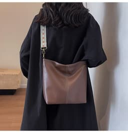image-New Simple Leisure Bucket Bag Minority Fashion Shoulder Bag