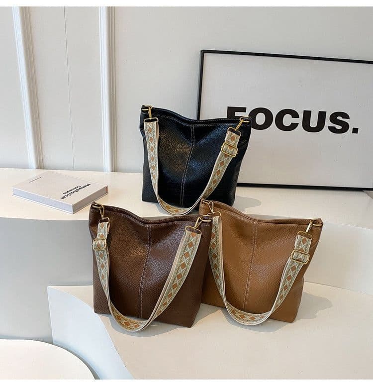 image-New Simple Leisure Bucket Bag Minority Fashion Shoulder Bag