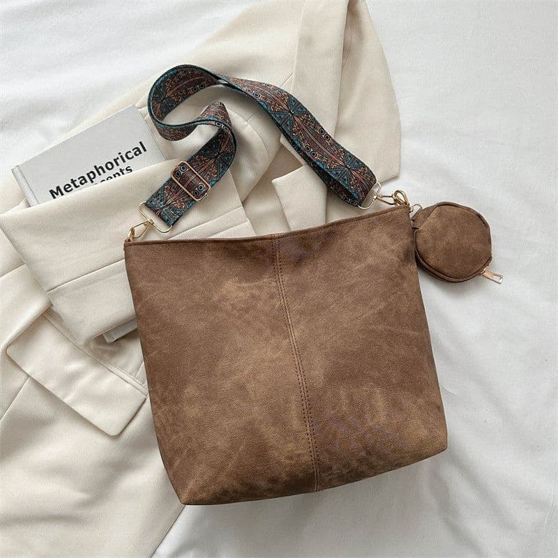 image-Large Capacity Fashion Vintage Wide Shoulder Strap Shoulder Bag