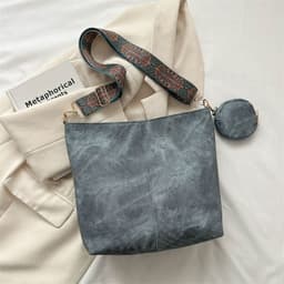 image-Large Capacity Fashion Vintage Wide Shoulder Strap Shoulder Bag